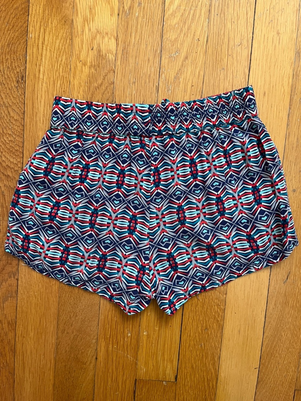 Girls Size 7 / 8 Patterned Soft Shorts 100% Rayon Flowy Summer Colorful Shorts - Picture 5 of 11
